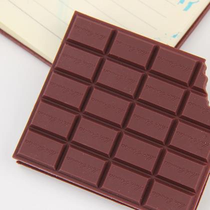 Obrazek z Notatnik w kształcie nadgryzionej czekolady