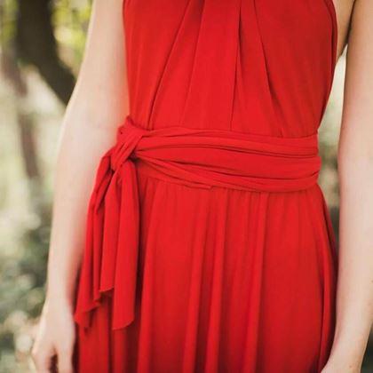 Obrazek z Uniwersalna krótka sukienka - czerwona