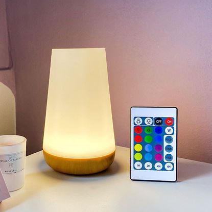 Obraz Inteligentna lampa LED zmieniająca kolor