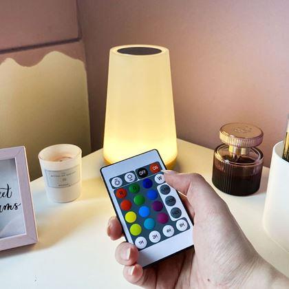 Obrazek z Inteligentna lampa LED zmieniająca kolor