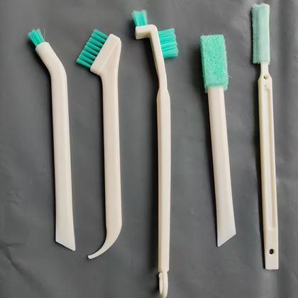 Obrazek z Zestaw szczoteczek do czyszczenia trudno dostępnych miejsc 5 szt.
