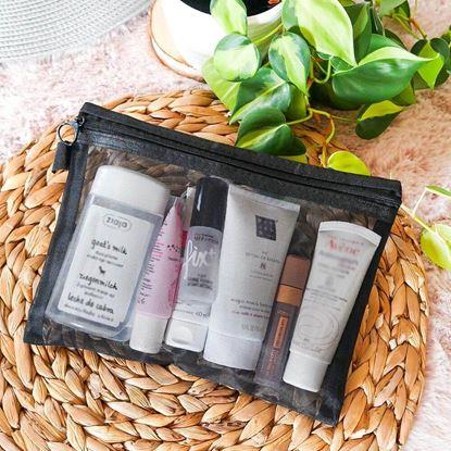 Obraz Przezroczysta kosmetyczka z zamkiem błyskawicznym