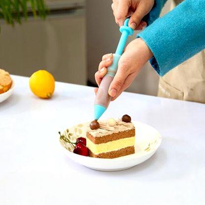Obraz Dekorator cukierniczy z 4 końcówkami