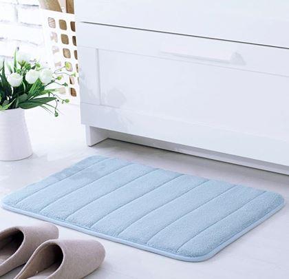 Obrazek z Antypoślizgowy dywanik łazienkowy 40 x 60 cm - niebieska