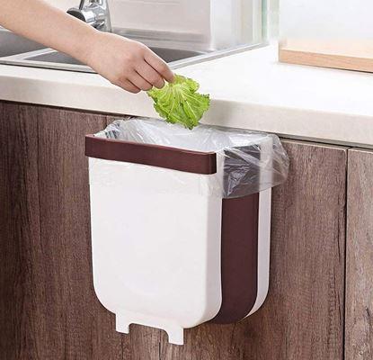 Obraz Składany kosz wiszący na drzwi