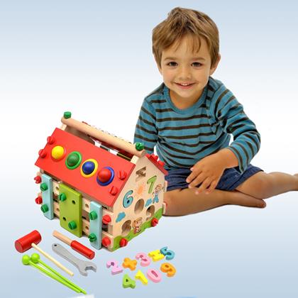 Obrazek z Drewniany domek dla dzieci - Edukacyjny