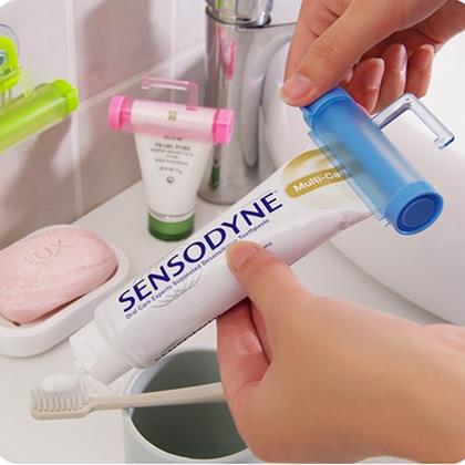 Obrazek z Wyciskacz do tub do zawieszania