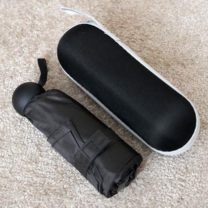 Obrazek z Mini składany parasol z etui - czarny