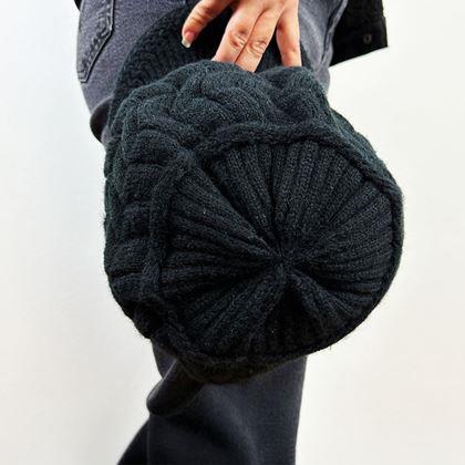 Obrazek z Beret dziany - czarny