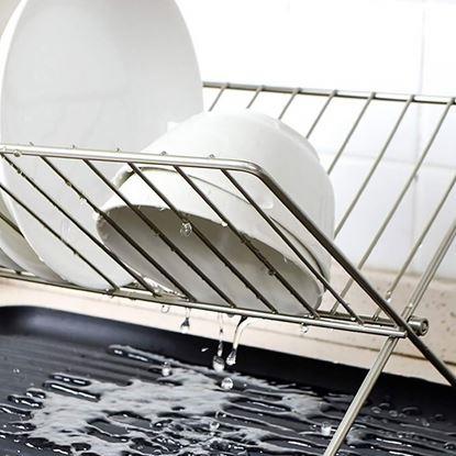 Obraz Stalowa suszarka na naczynia z tacką