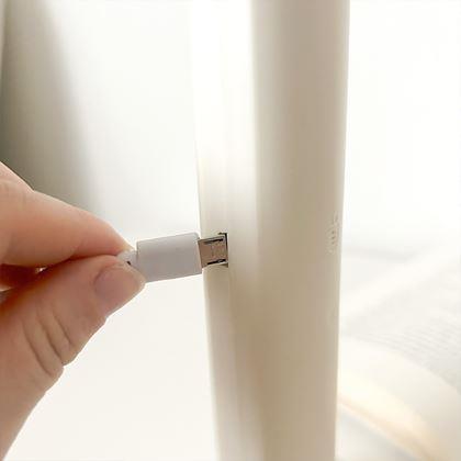 Obrazek z Elektryczna łapka na muchy ze światłem UV i ładowaniem przez USB