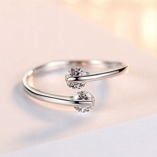 Obrazek z Regulowany pierścionek z kryształkami