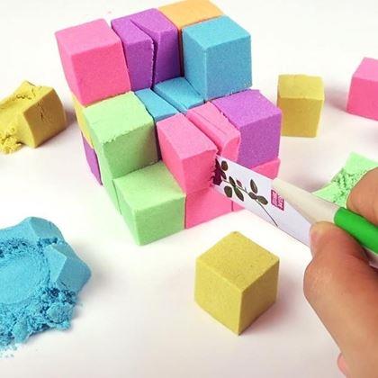 Obrazek z Piasek kinetyczny mega zestaw 2000 g - plastikowe wiaderko