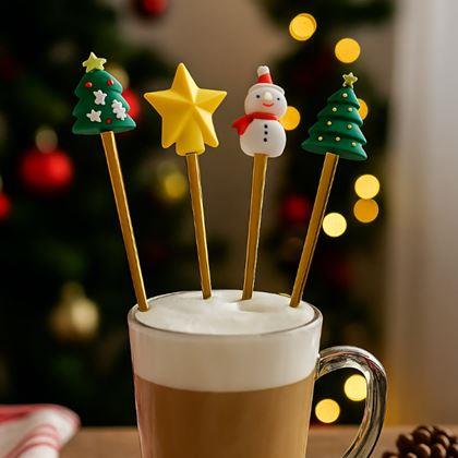 Obrazek z Zestaw świątecznych łyżeczek w ozdobnym pudełku 4 szt.