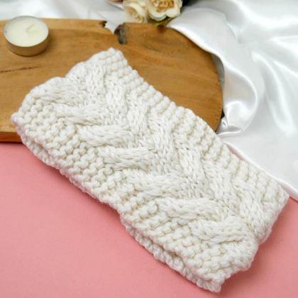 Obrazek z Pleciona opaska zimowa  -  biała