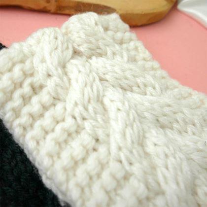 Obrazek z Pleciona opaska zimowa  -  biała