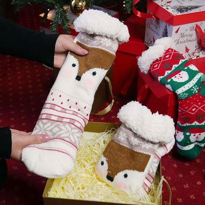 Obrazek z Świąteczne ciepłe skarpetki z futerkiem - renifer