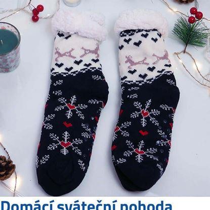 Obraz Świąteczne ciepłe skarpetki z futerkiem