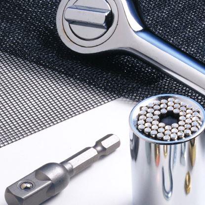 Obraz Uniwersalny klucz nasadowy – bit