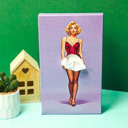 Obrazek z Chusteczki papierowe w pudełku - dama w sukni