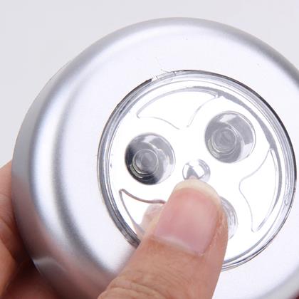 Obrazek z Samoprzylepna lampka 3 LED srebrna