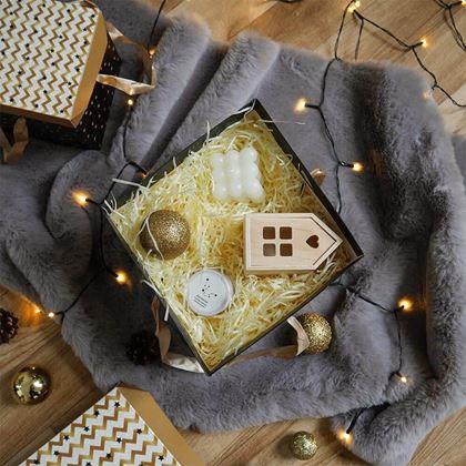 Obrazek z Pudełko prezentowe 22 cm  -  gwiazdy