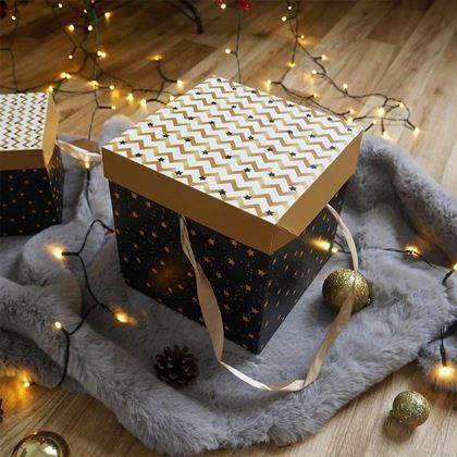 Obrazek z Pudełko prezentowe 22 cm  -  gwiazdy