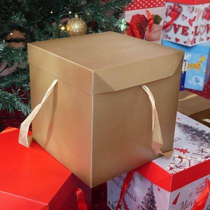 Obrazek z Pudełko prezentowe 22 cm  -  czerwone