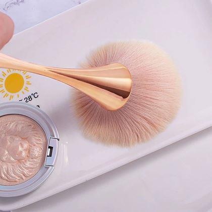 Obrazek z Pędzel do pudru  -   złoty