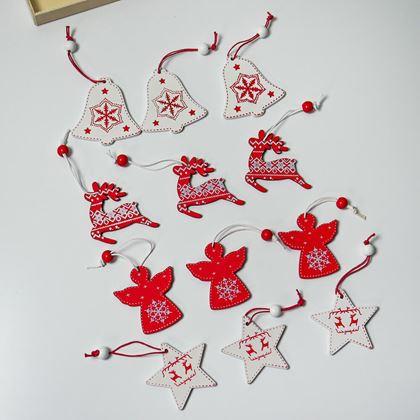 Obrazek z Zestaw drewnianych ozdób 12 szt. - świąteczny mix