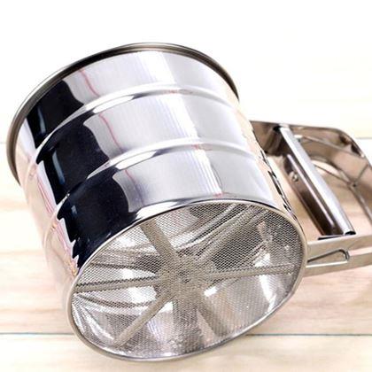 Obrazek z Sitko kuchenne ze stali nierdzewnej z miarką