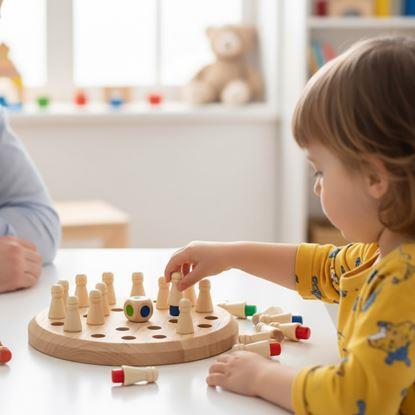 Obraz Gra pamięciowa dla dzieci - drewniane szachy