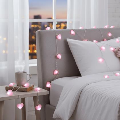 Obrazek z LED łańcuch świetlny - różowe serca