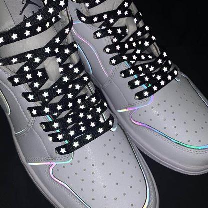 Obraz Sznurówki z odblaskowymi gwiazdkami