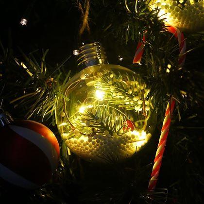 Obrazek z Świąteczna kula LED świecąca na choinkę -  igły sosnowe