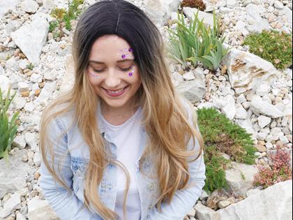 Obrazek z Naklejane kamyczki na twarz  -  fioletowe