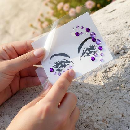 Obrazek z Naklejane kamyczki na twarz  -  fioletowe