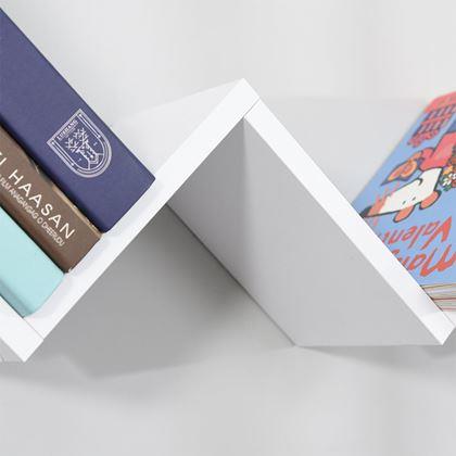 Obrazek z Drewniana półka ścienna