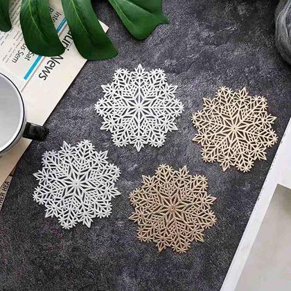 Obrazek z Podkładka w kształcie płatka śniegu  -  srebrna