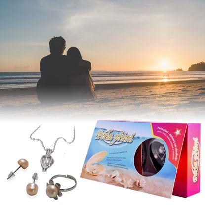 Obraz Perła życzeń w małży z naszyjnikiem, kolczykami i pierścionkiem