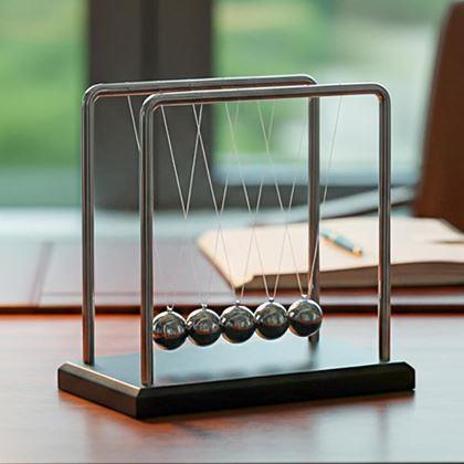 Obrazek z Wahadło Newtona