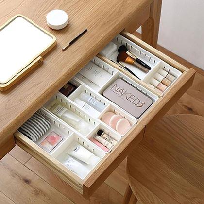 Obrazek z Organizer do szuflady z regulowaną przegrodą