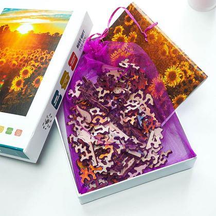 Obrazek z Drewniane puzzle o nieregularnych kształtach  - pole słoneczników