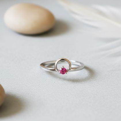 Obrazek z Regulowany pierścionek zodiakalny - wagi