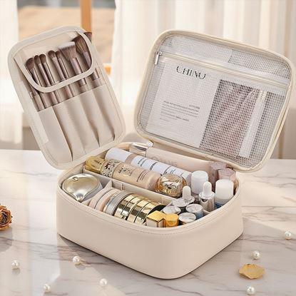 Obraz Wielkopojemna podróżna kosmetyczka