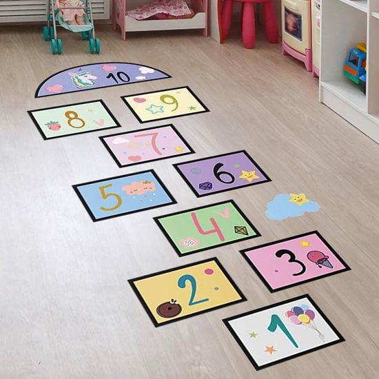 Obrazek z Naklejki podłogowe - klasy do skakania