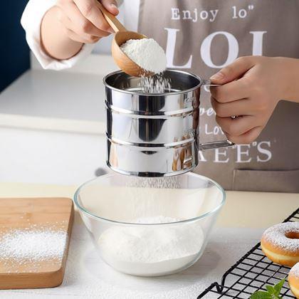 Obrazek z Sitko kuchenne ze stali nierdzewnej z miarką