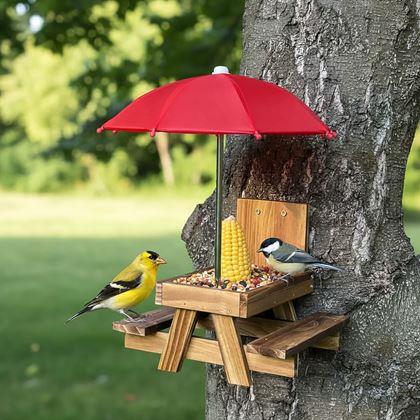 Obrazek z Drewniany karmnik