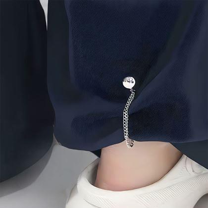 Obrazek z Magnetyczna klamra do skracania nogawek z łańcuszkiem – srebrna