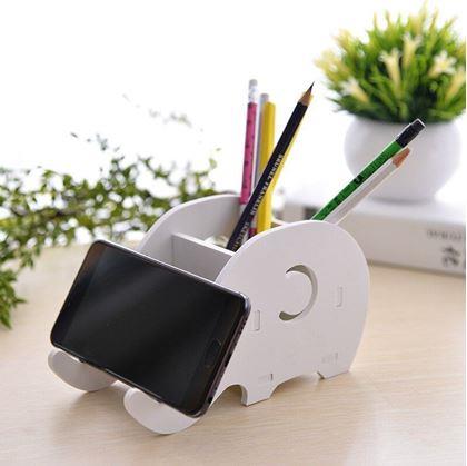 Obrazek z Stojak na biurko na długopisy/telefon – słoń